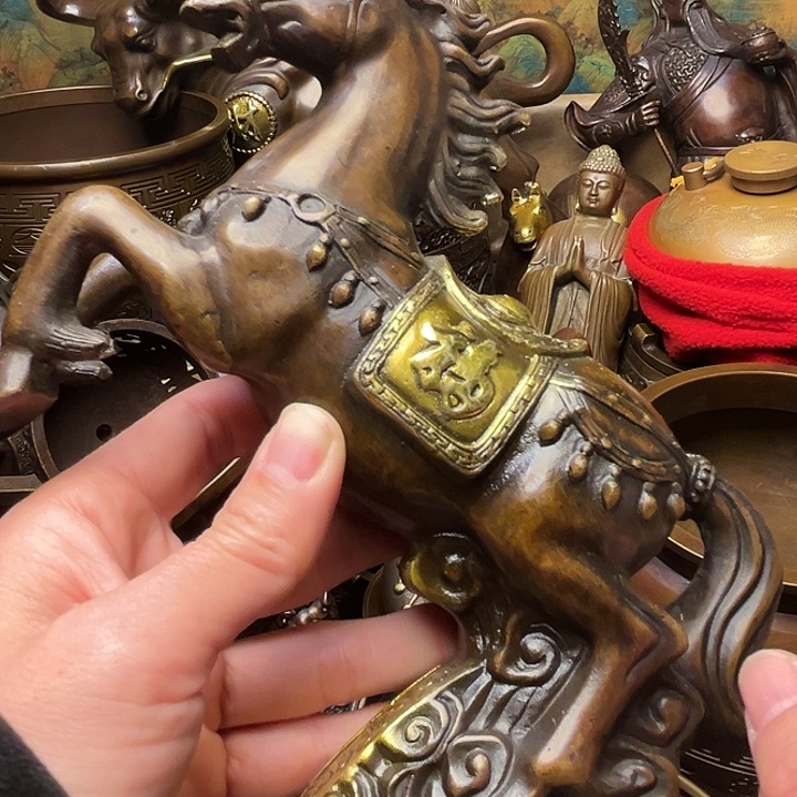 精美铜器批发档口