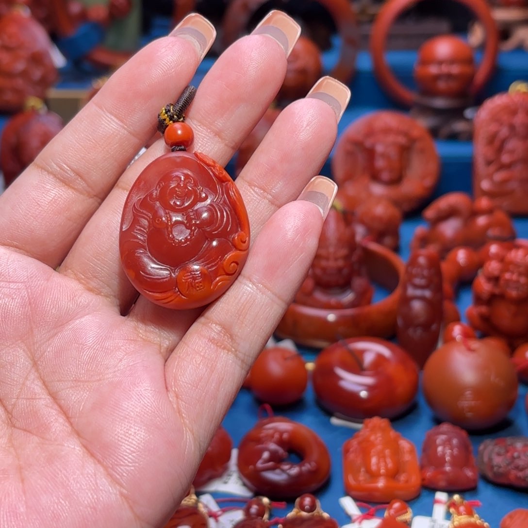 未镶嵌雕刻南红玛瑙