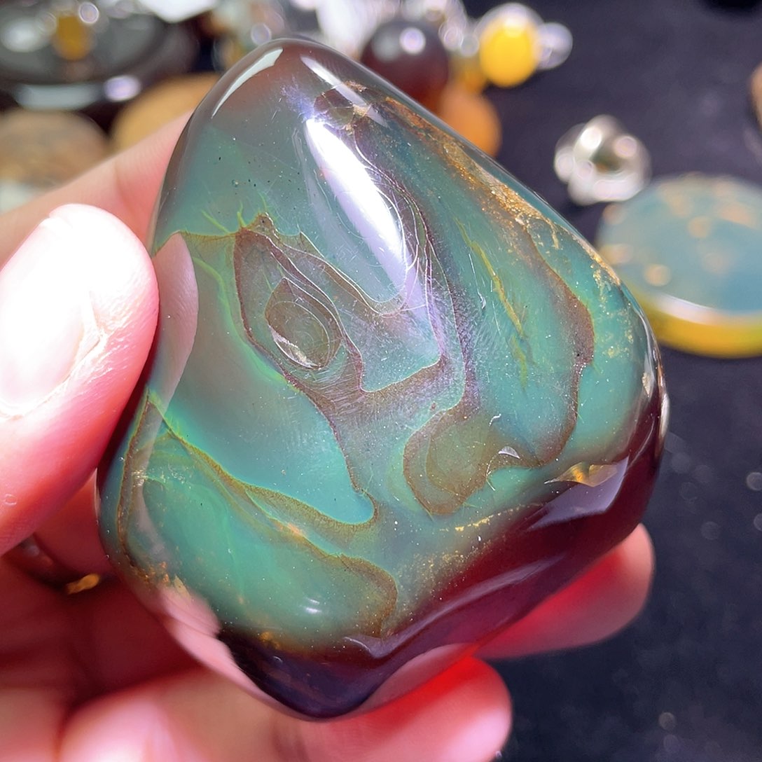 琥珀裸石未镶嵌M***?，