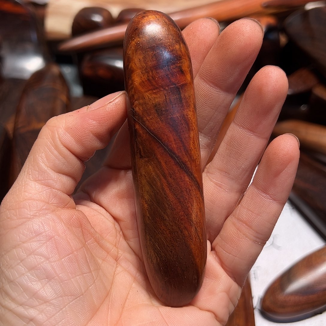 交趾黄檀（大红酸枝）梦****！