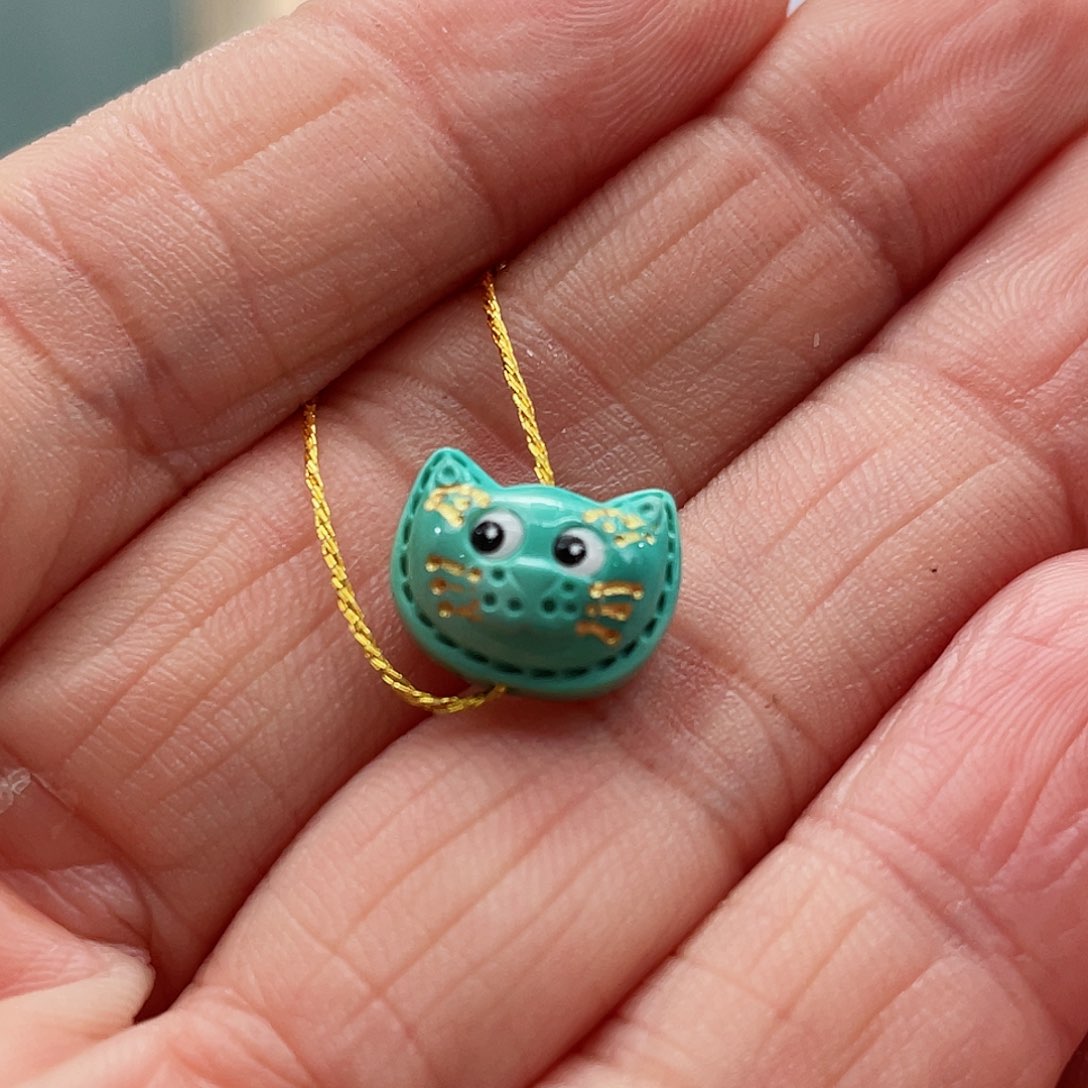 绿松石颈饰未镶嵌