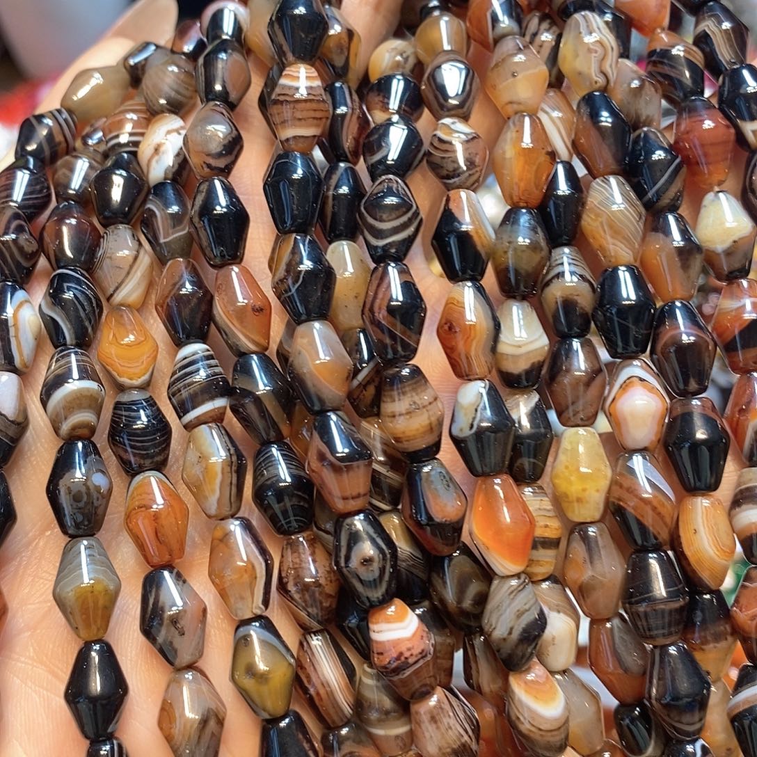 玛瑙/玉髓未镶嵌珠宝半成品8✖️12mm梦幻线条腰珠玛瑙一条