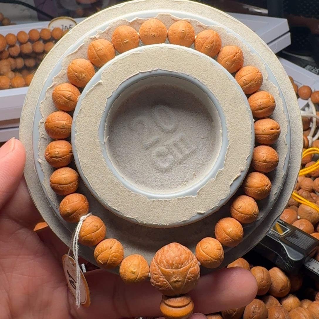 凤眼菩提手串x****e凤眼菩提