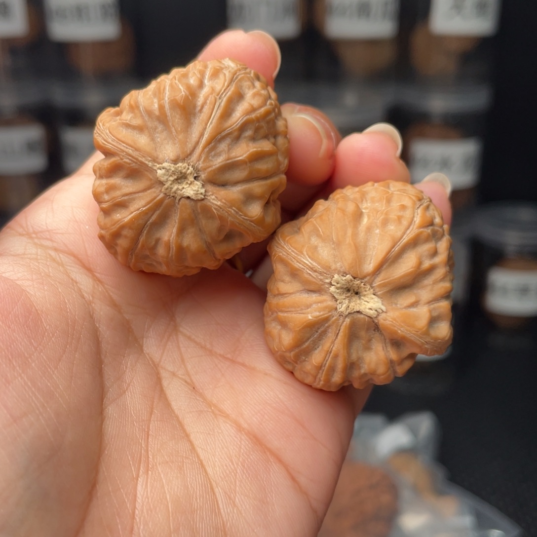 文玩核桃把件琅****备舍利子