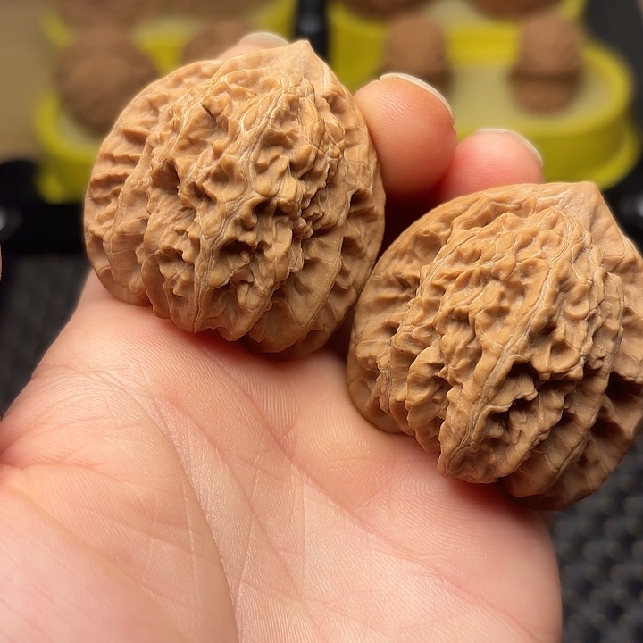 文玩核桃吊坠41全品盘龙虎头