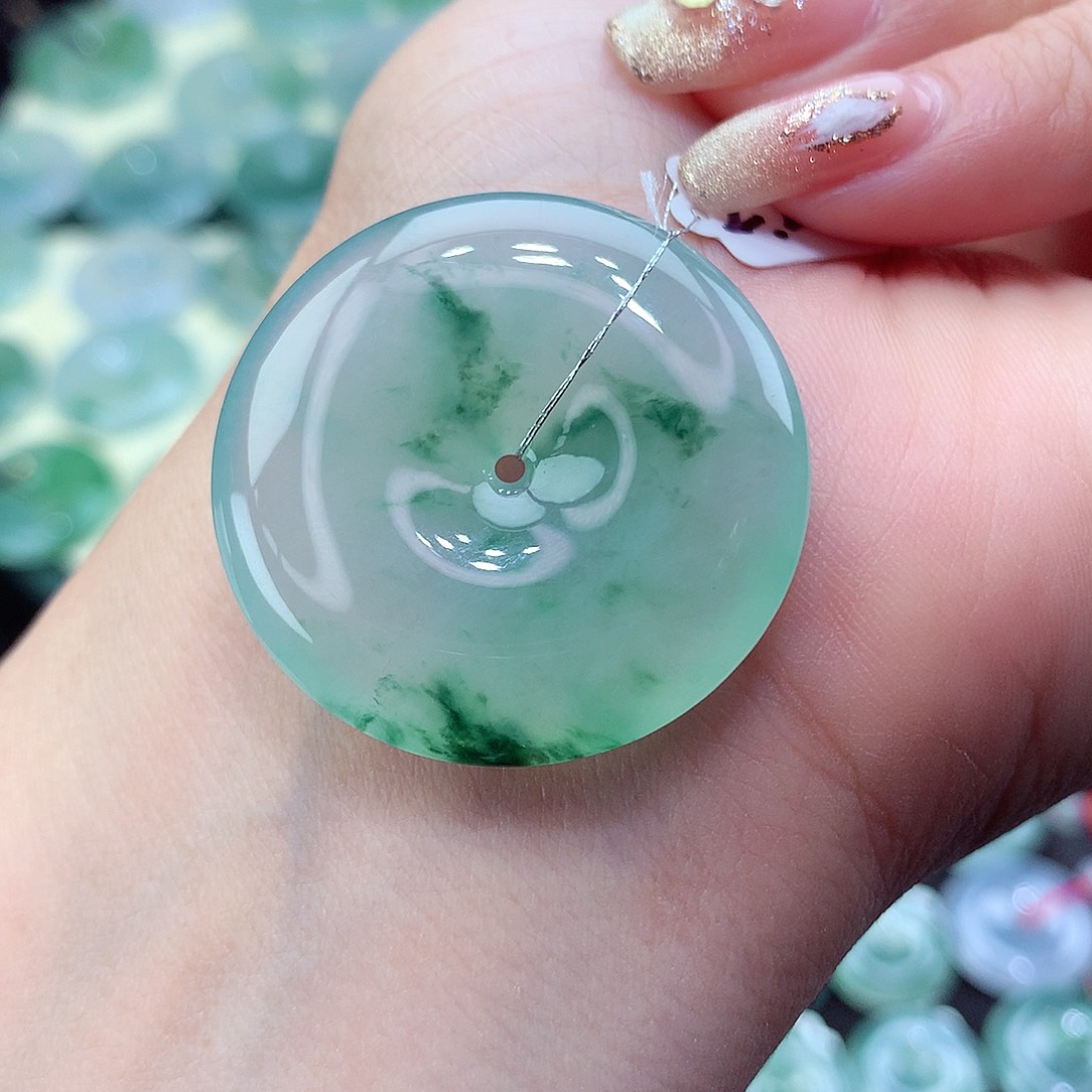 翡翠颈饰未镶嵌84尺寸33.6-6.1