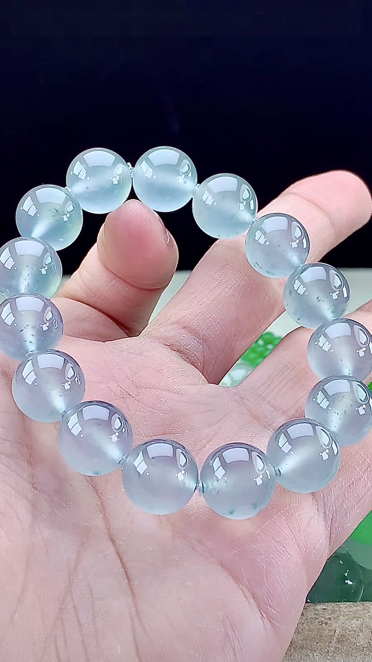 龙石种收藏传承级玻璃种缅甸纯天然翡翠A货蓝钢起杠光天空蓝手串