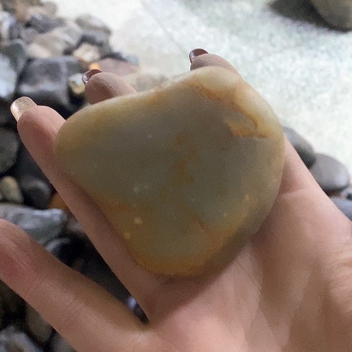 未镶嵌和田玉（糖玉）挂件