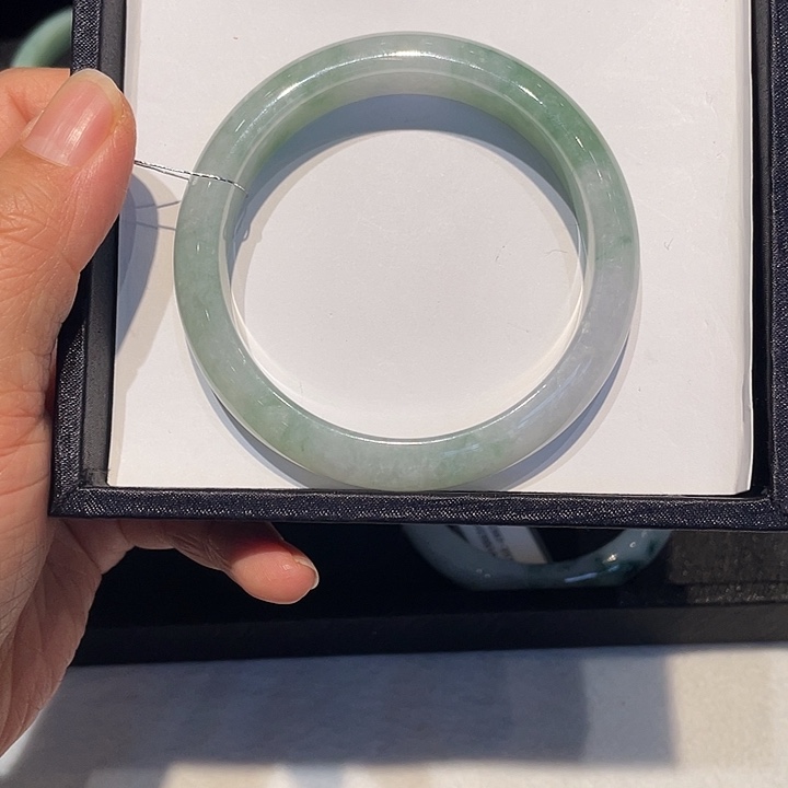 翡翠未镶嵌手镯翡翠手镯