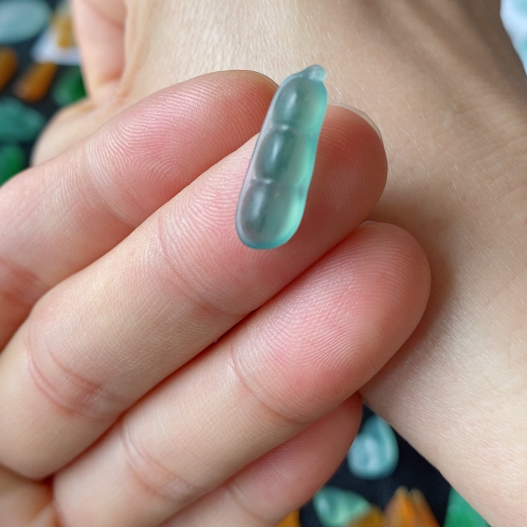 定制翡翠未镶嵌豆子