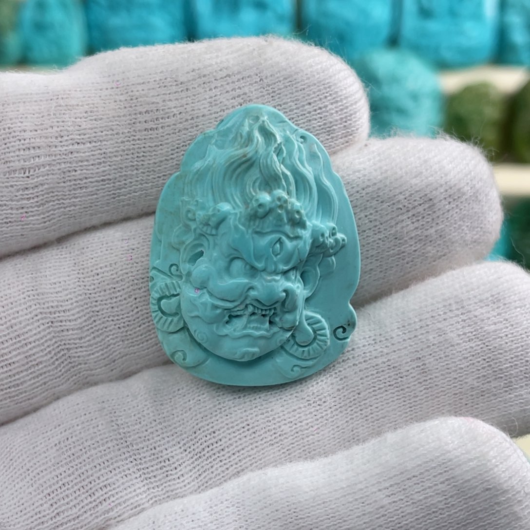 绿松石颈饰未镶嵌