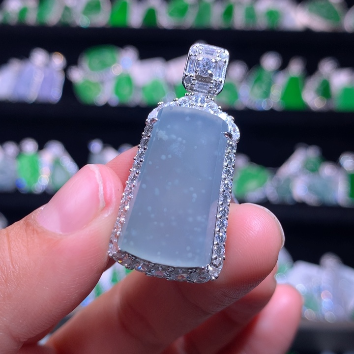 【闪购商品】颈饰银S925镶嵌翡翠天然翡翠