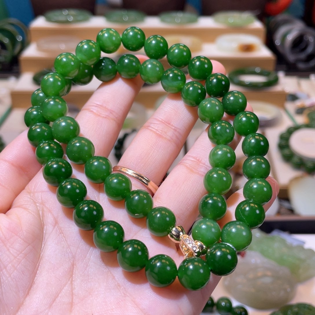 和田玉收藏级碧玉女神链未镶嵌