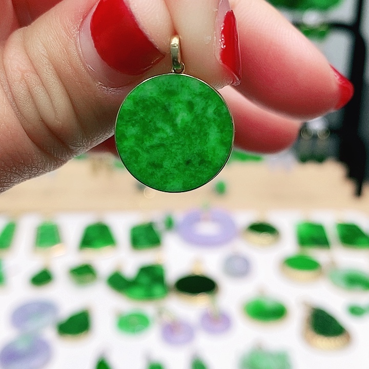 翡翠颈饰18K金镶嵌挂件