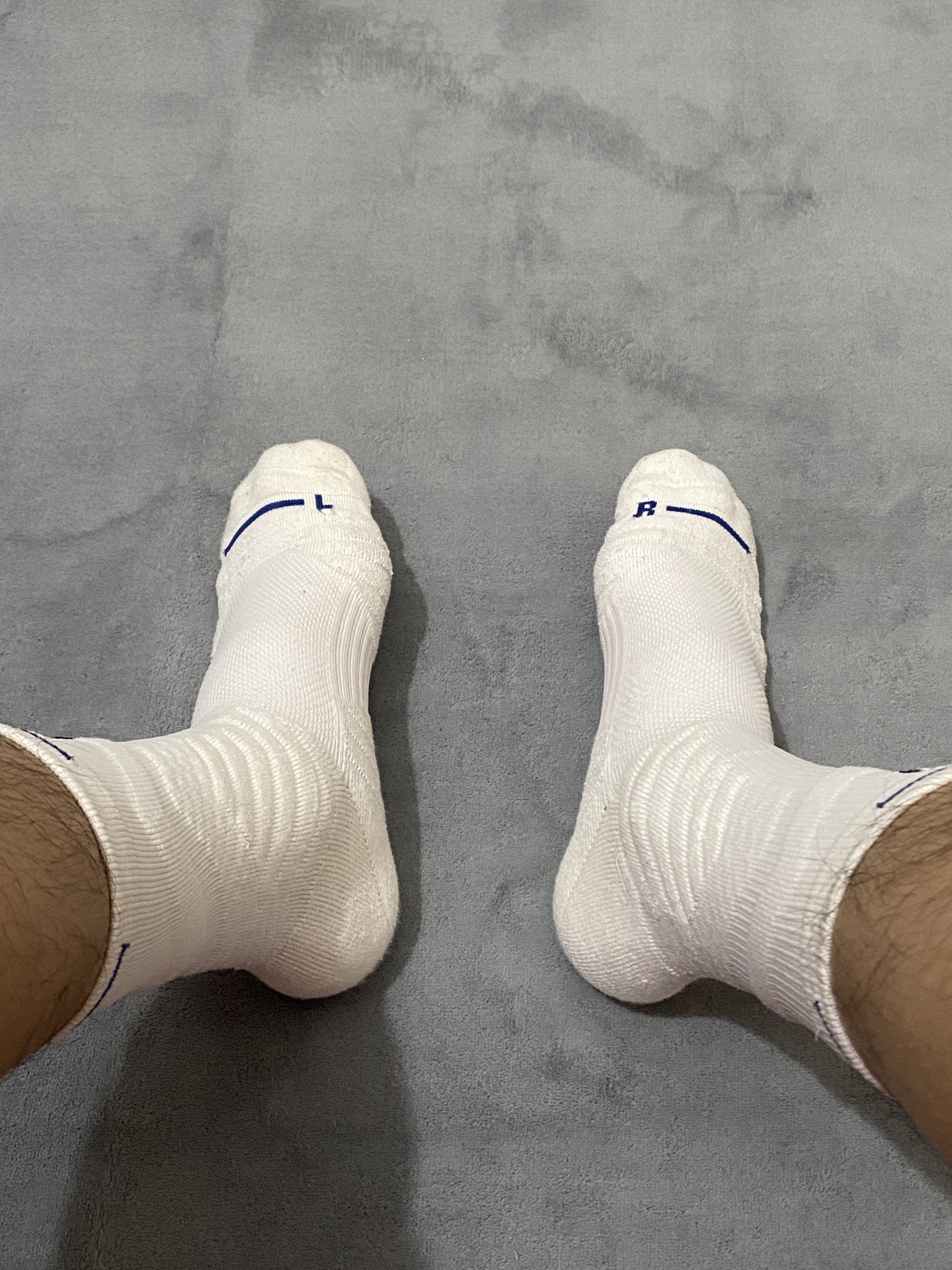 第三排和第四排L码（42码-46码）可任意选一定记得要备注编号篮球袜