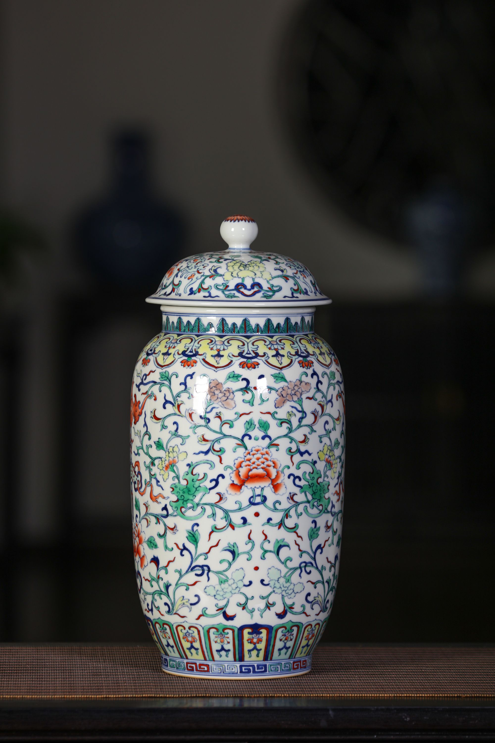 非遗传承涂杏花斗彩缠枝花卉蝠纹状元罐景德镇纯手工高温仿古陶瓷