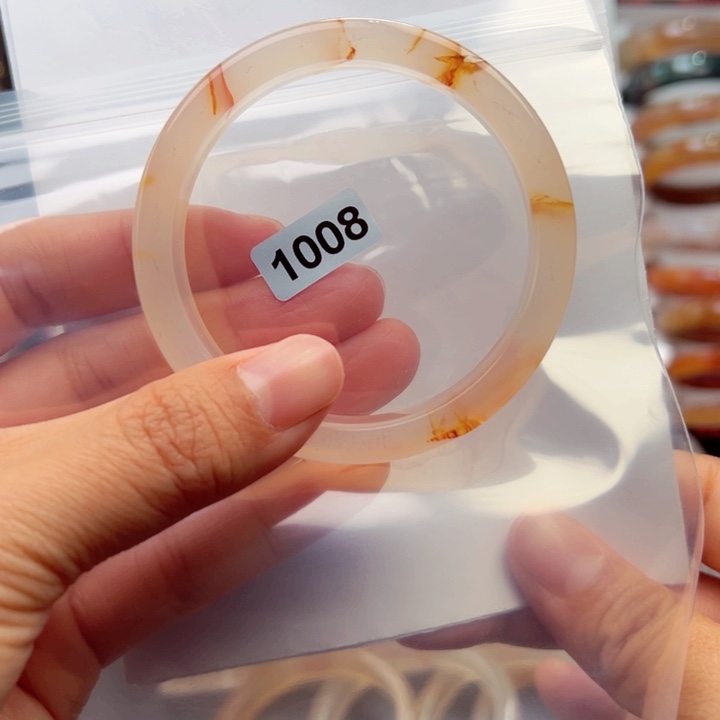 玛瑙/玉髓手镯未镶嵌啦****啦