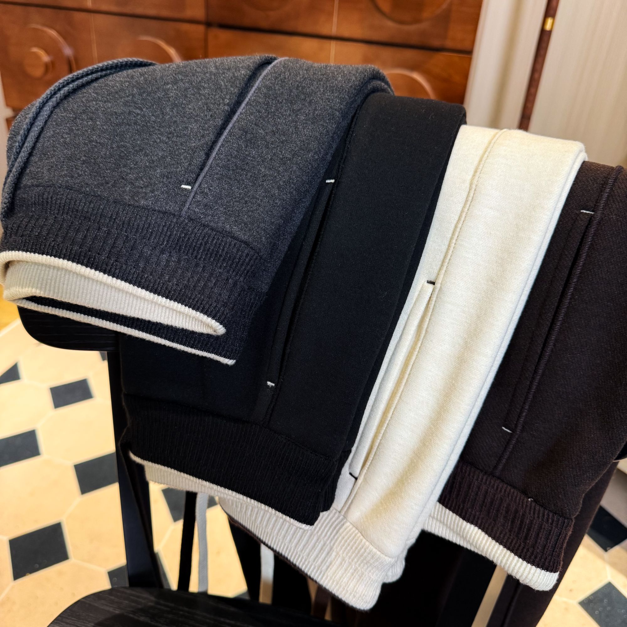 2025加厚冬季加绒休闲裤松紧腰直筒哈伦裤阔腿裤女裤长裤