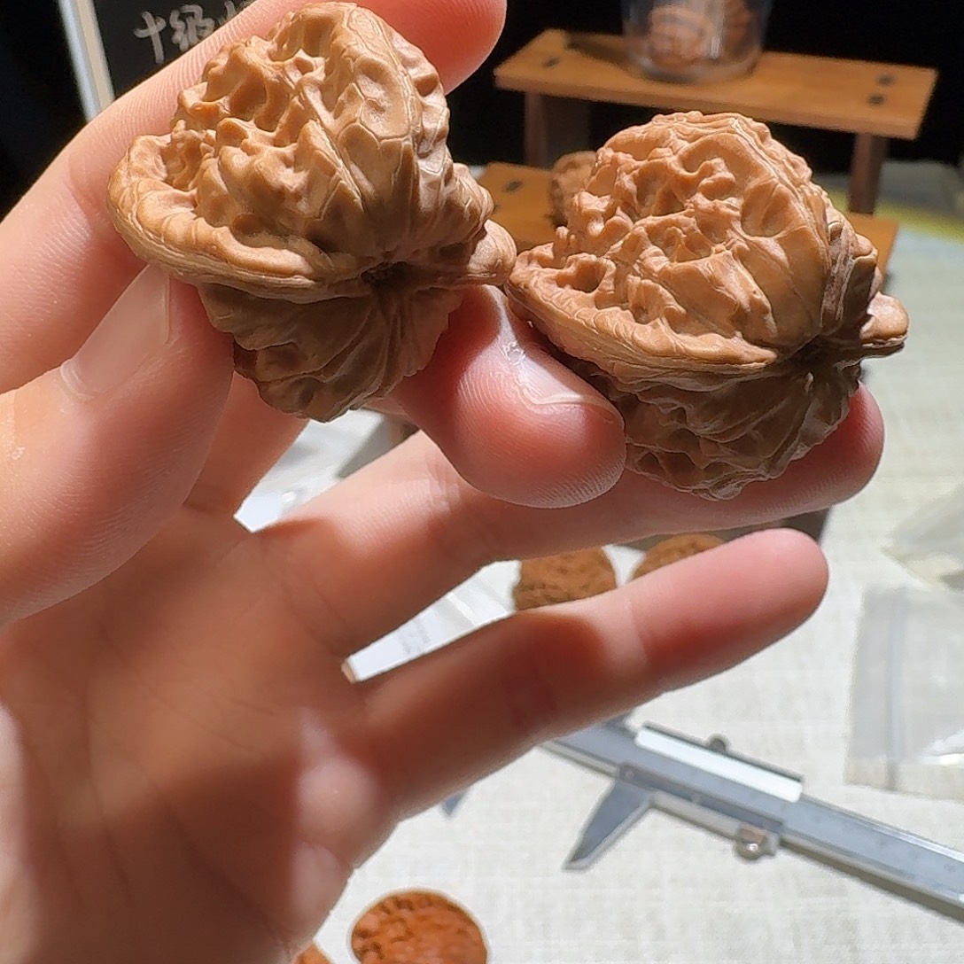 文玩核桃吊坠34 白蛇谷