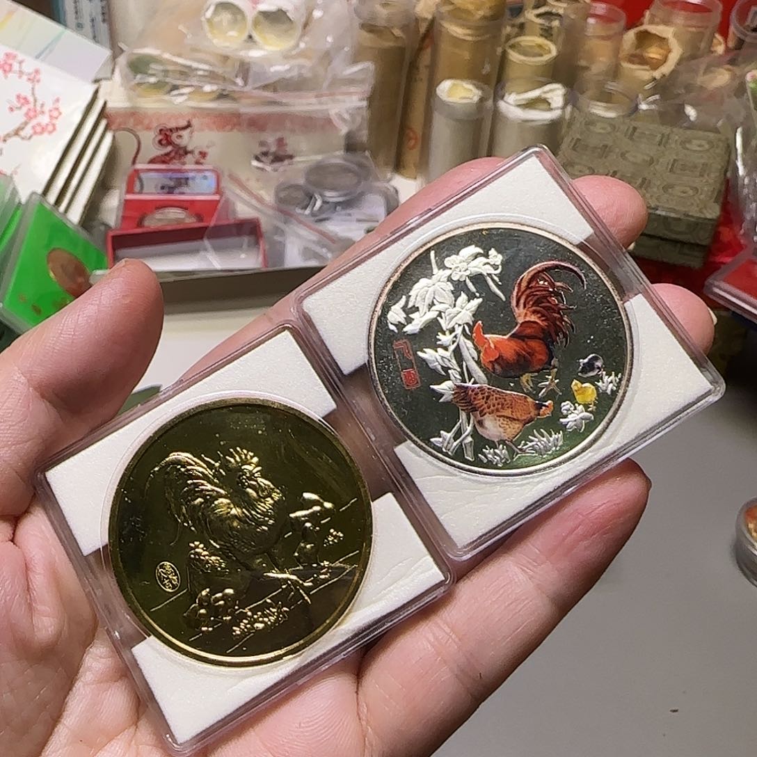 合金生肖鸡纪念章一对福利