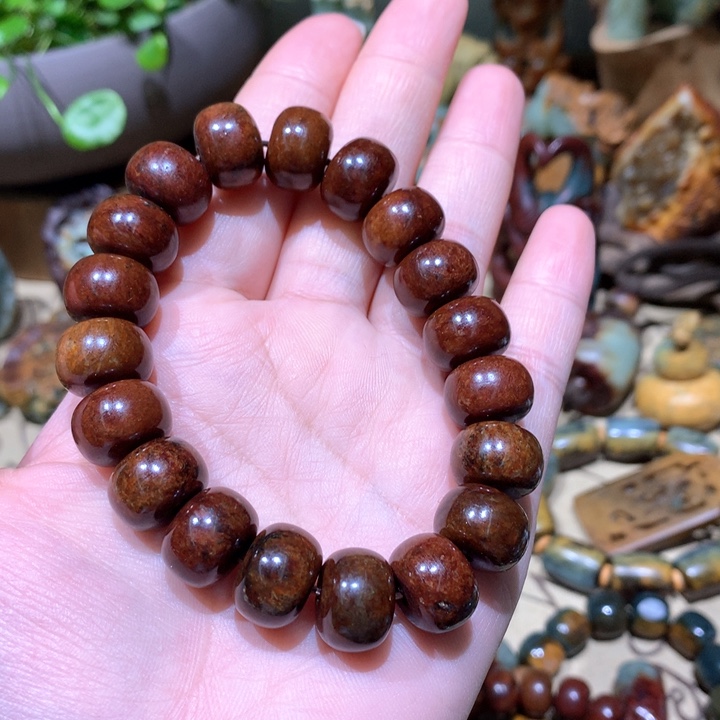 岫岩河磨玉（透闪石质玉）手串未镶嵌等****你