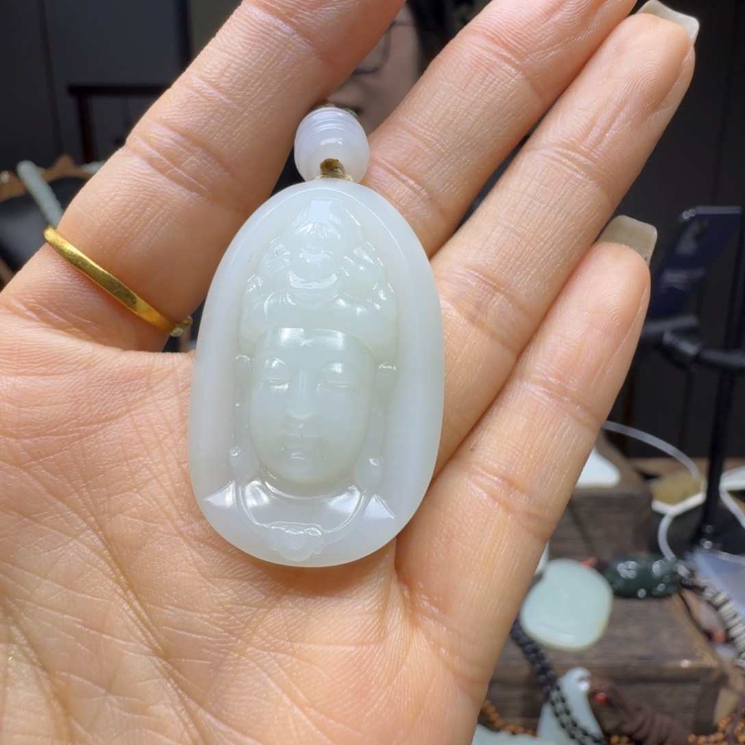 和田玉挂件未镶嵌怪*叔