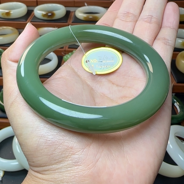 和田玉未镶嵌手镯粉青圆条58.4