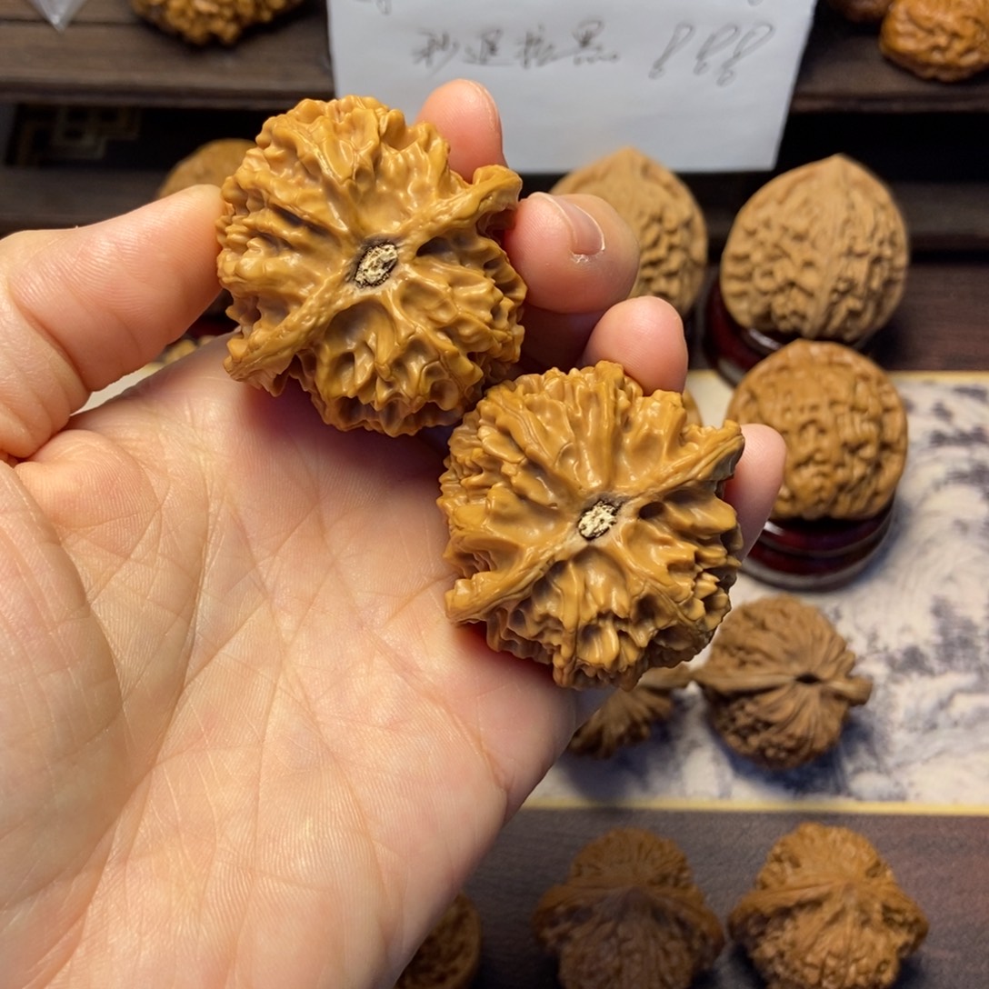 文玩核桃把件全品苹果园45