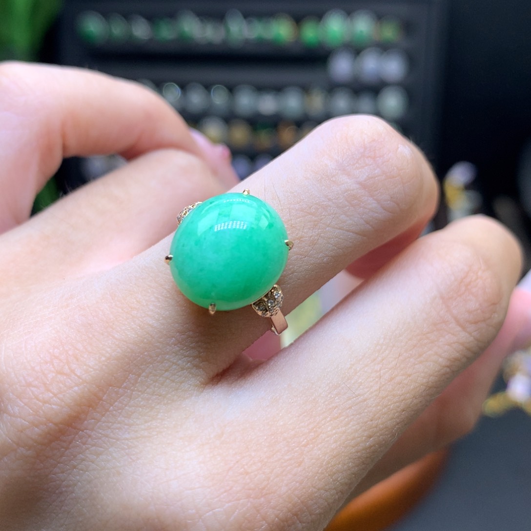 翡翠18K金镶嵌颈饰天然