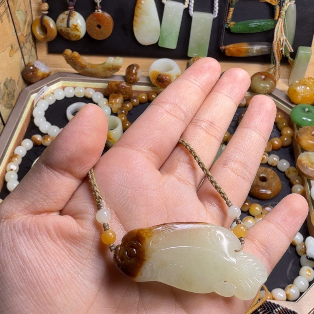 和田玉未镶嵌珠宝奇石皓*