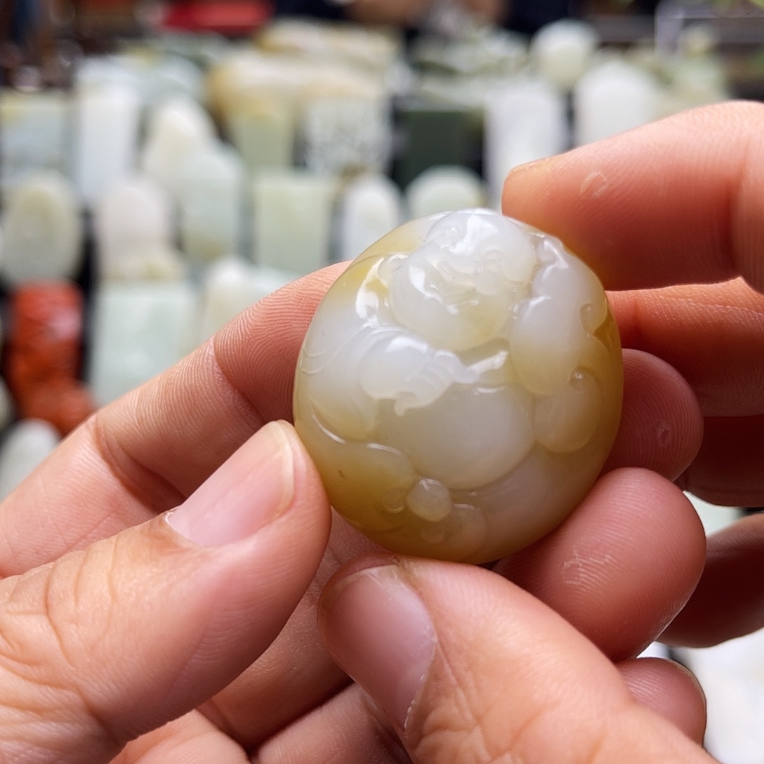 和田玉颈饰未镶嵌