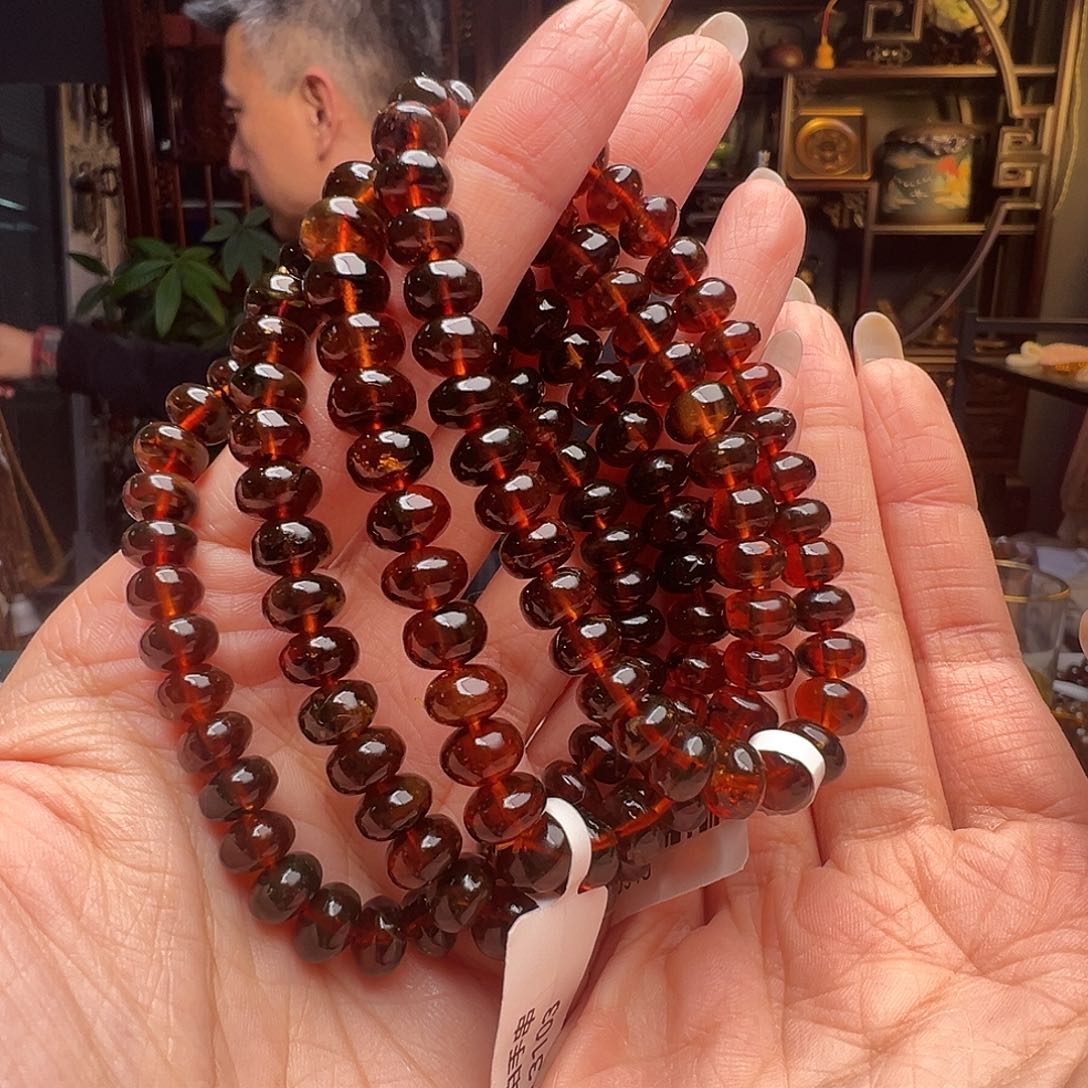 琥珀未镶嵌裸石抚顺琥珀10545八多样性发其一