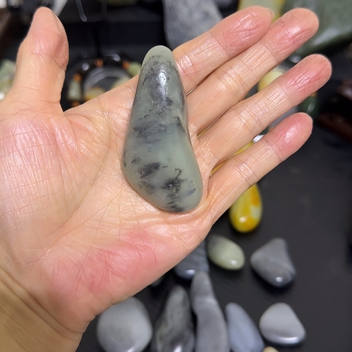 桃***眠和田玉（糖玉）未镶嵌车挂