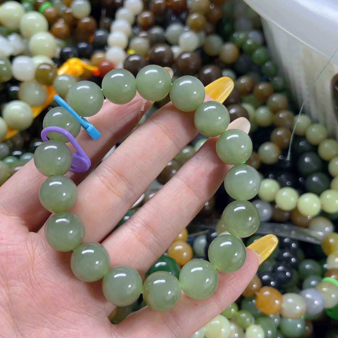 手串未镶嵌和田玉