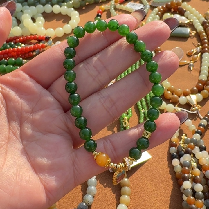 和田玉未镶嵌颈饰卡6冉冉