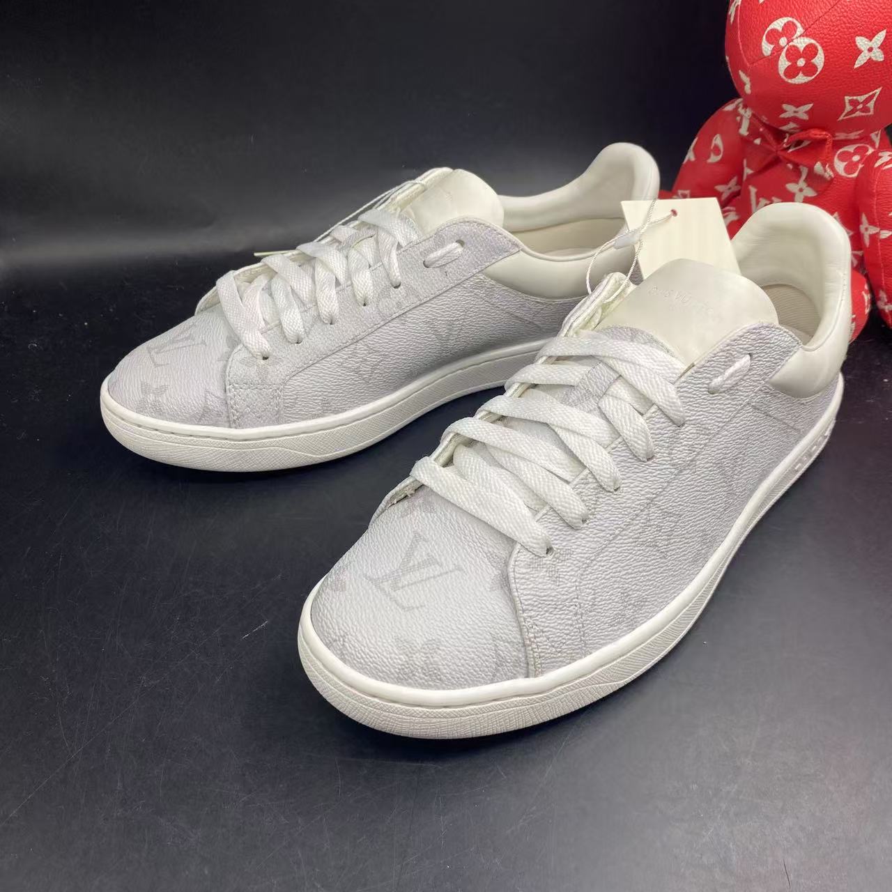 95新 LouisVuitton/路易威登 灰老花时尚板鞋42.5欧码ddm2031