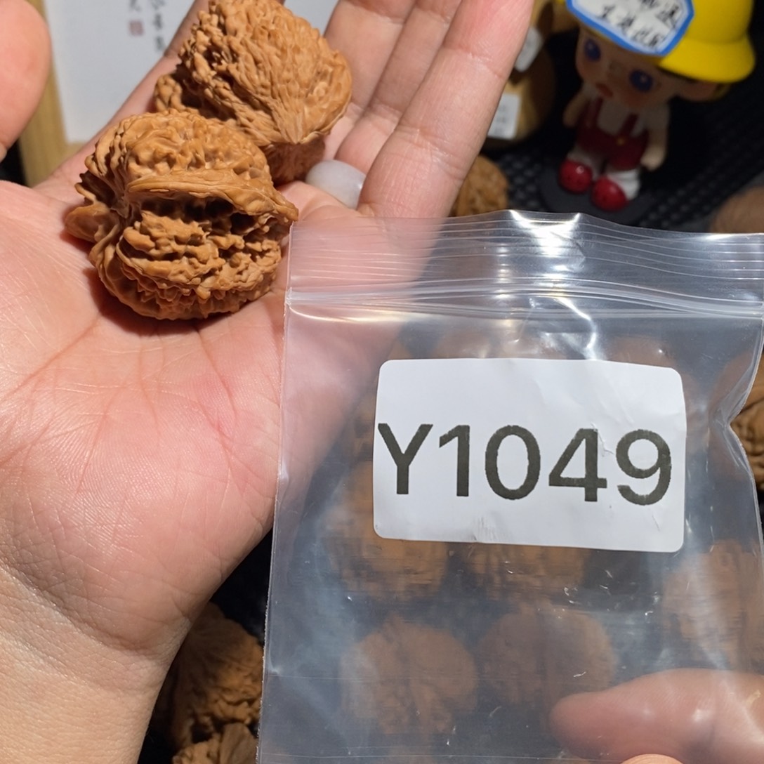 文玩核桃把件暴****头满天星