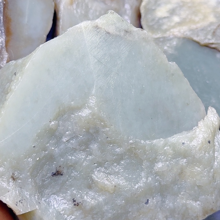 老***4和田玉未镶嵌珠宝半成品