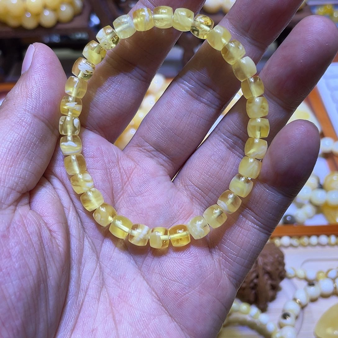 蜜蜡手串未镶嵌6.5mm直切玻璃底瓷白妖花