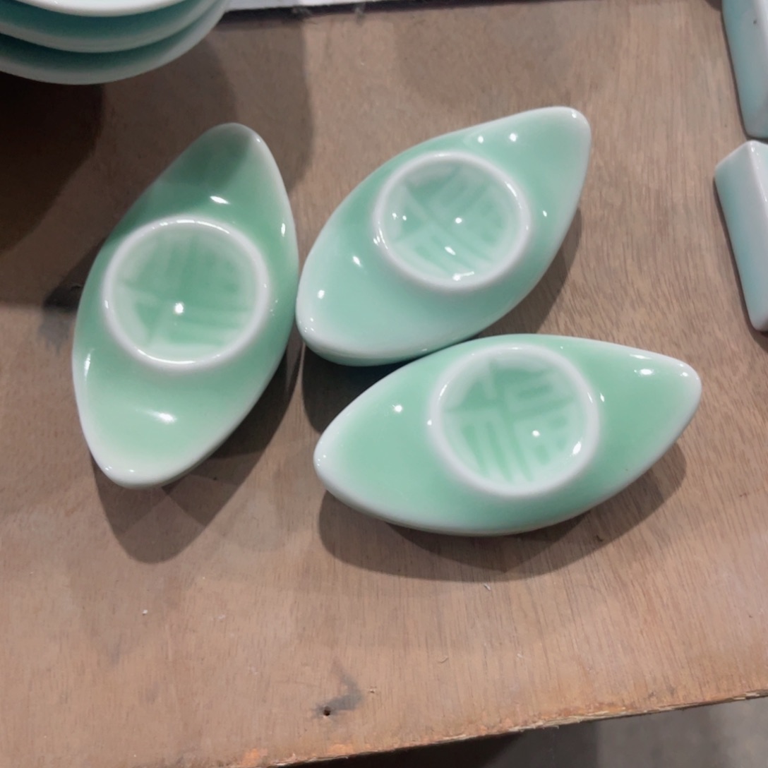 瓷片哈哈哈哈哈哈哈哈呵呵