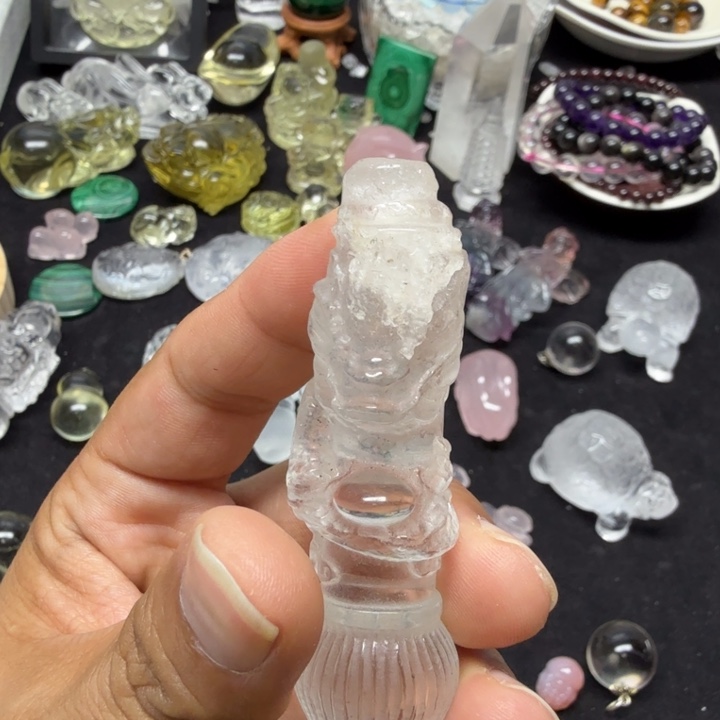 未镶嵌颈饰水晶水晶