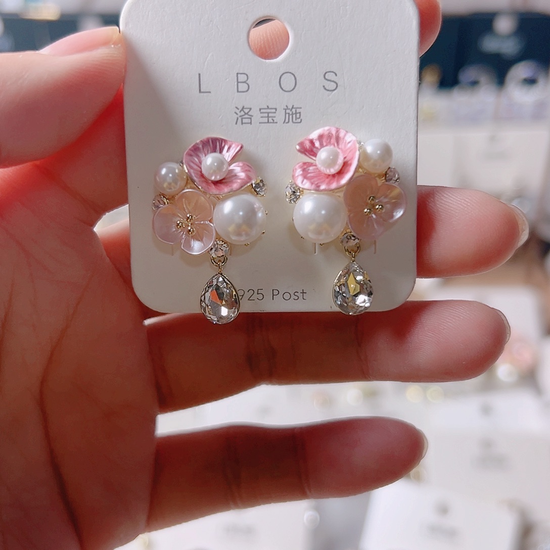 锆石纯铜合金耳环的