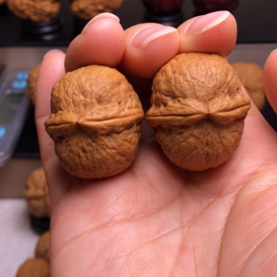 文玩核桃把件香炉元宝3