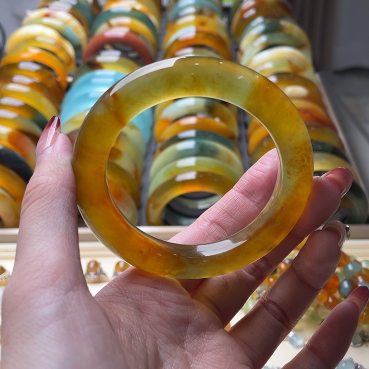 蛇纹石玉手镯未镶嵌54.6