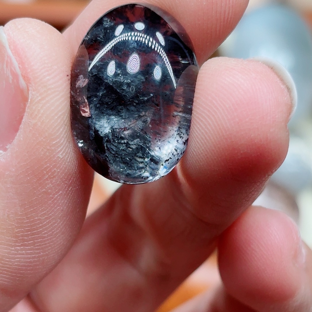 柜***兽颈饰水晶未镶嵌水晶