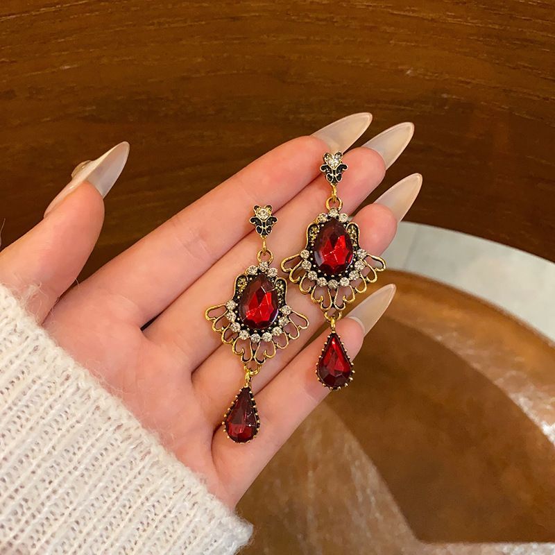铜合金耳饰 洋气红色水滴宫廷古风复古仿长款气质独特耳饰2013