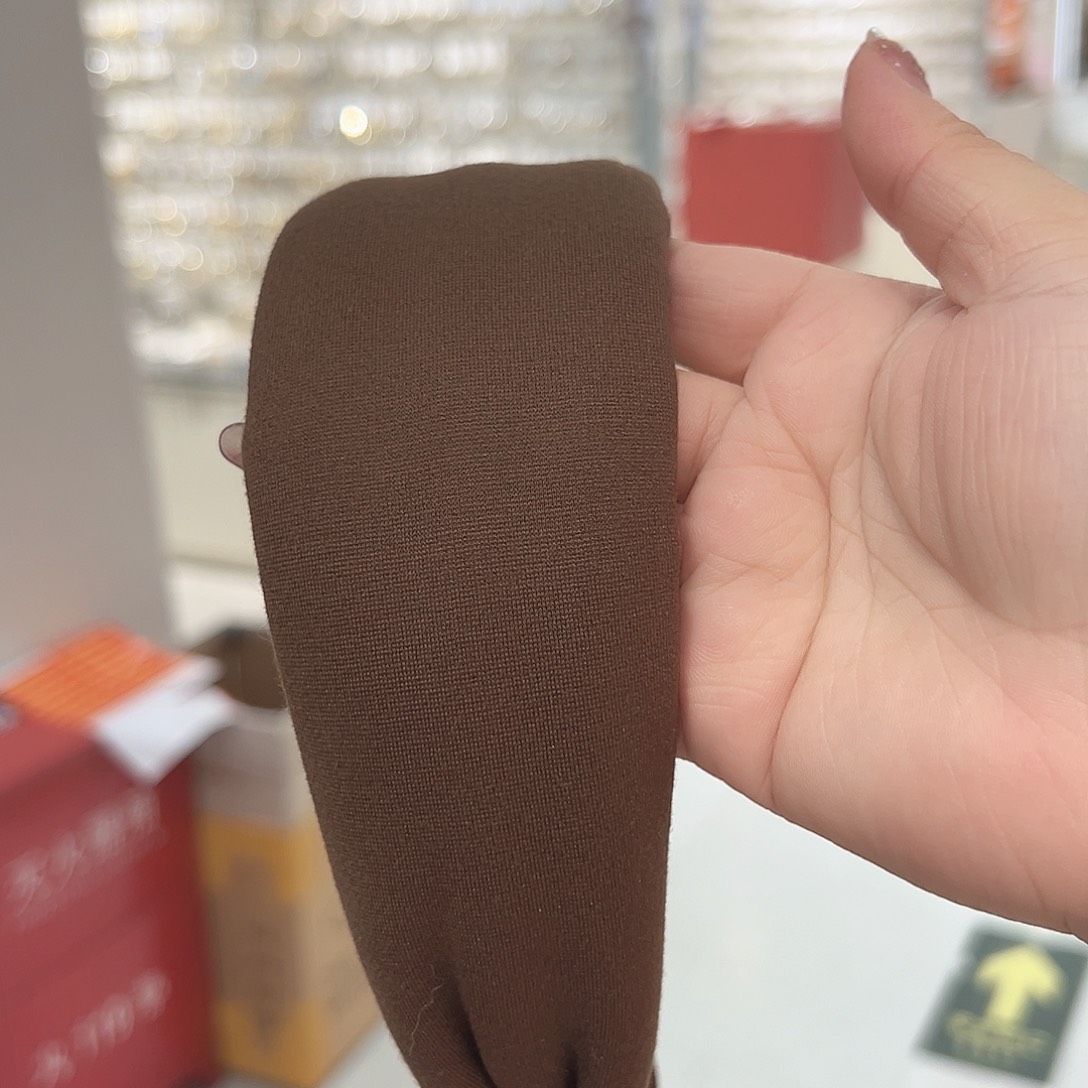 非金属咖色宽发箍一个