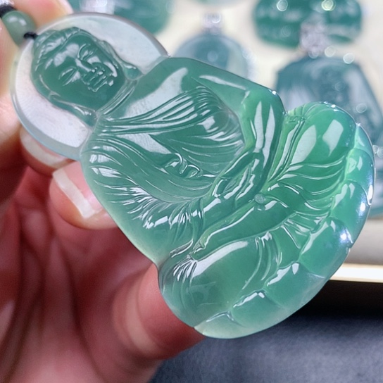 【闪购商品】翡翠颈饰未镶嵌天然翡翠