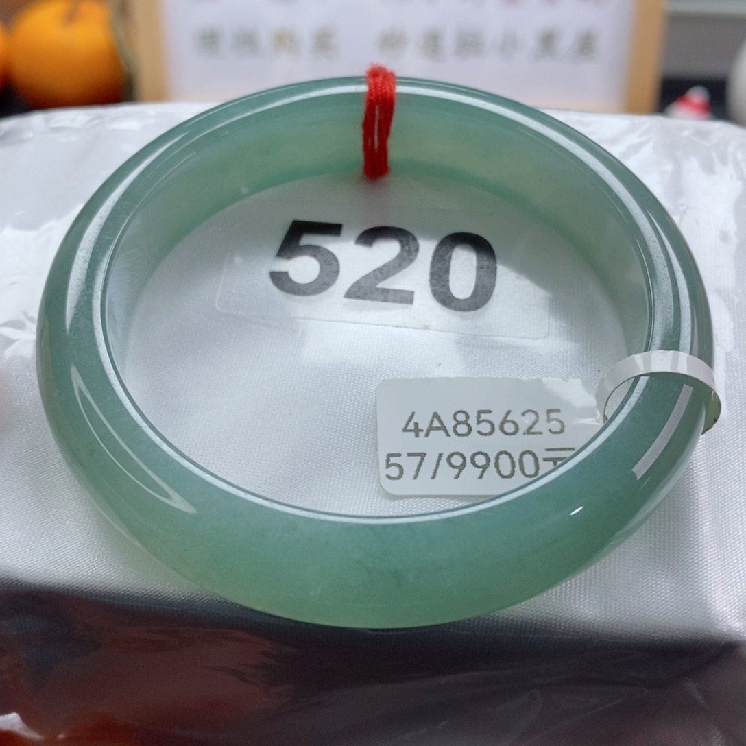 翡翠手镯未镶嵌天然A货翡翠手镯