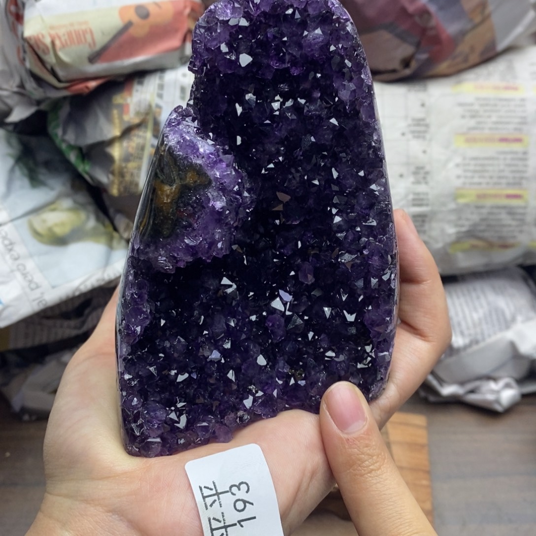 大型摆件（非配饰）未镶嵌水晶